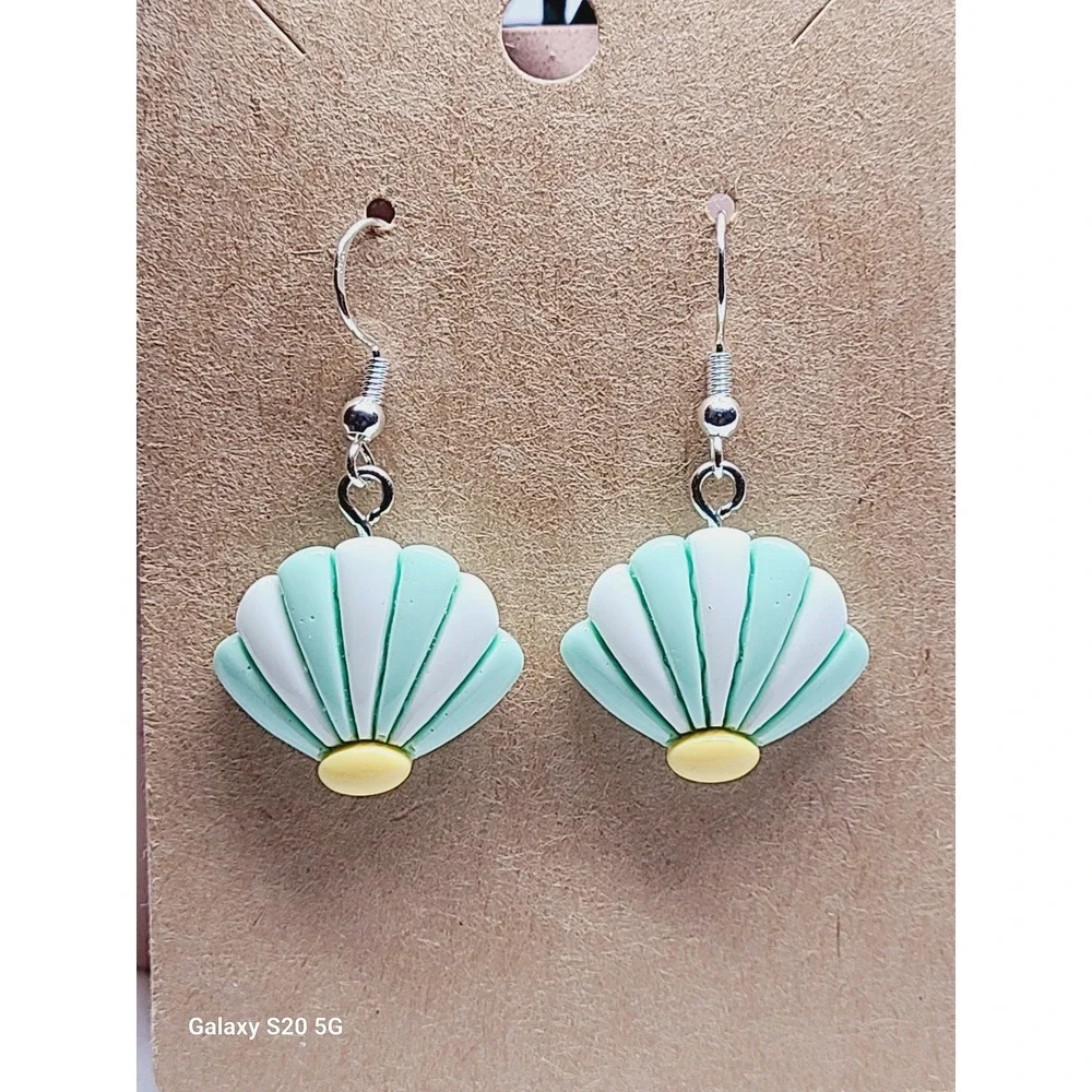 Handmade Mint Green White Pastel Seashell Drop Earrings Nautical Summer Beach‎